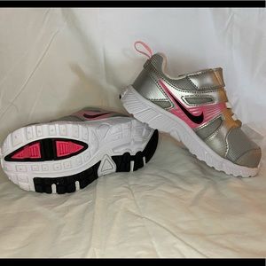 Nike silver/pink athletic shoe